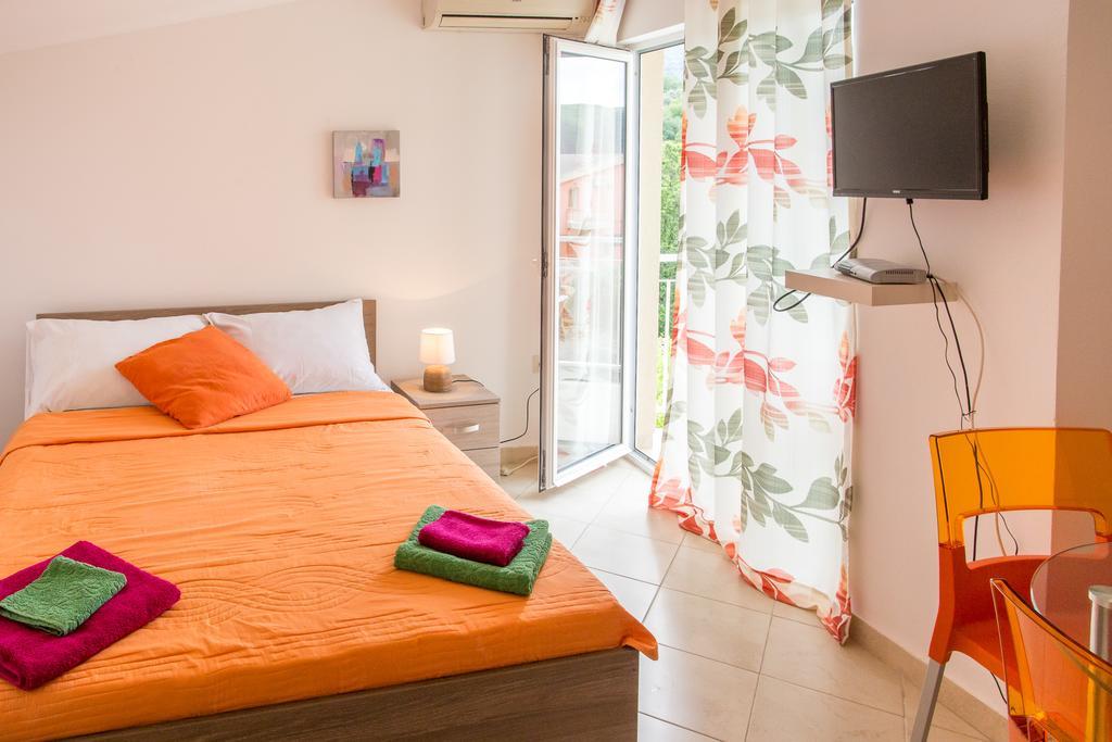 Apartments Vila Masha Petrovac Eksteriør billede